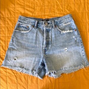 Abercrombie high rise short - size 4/27